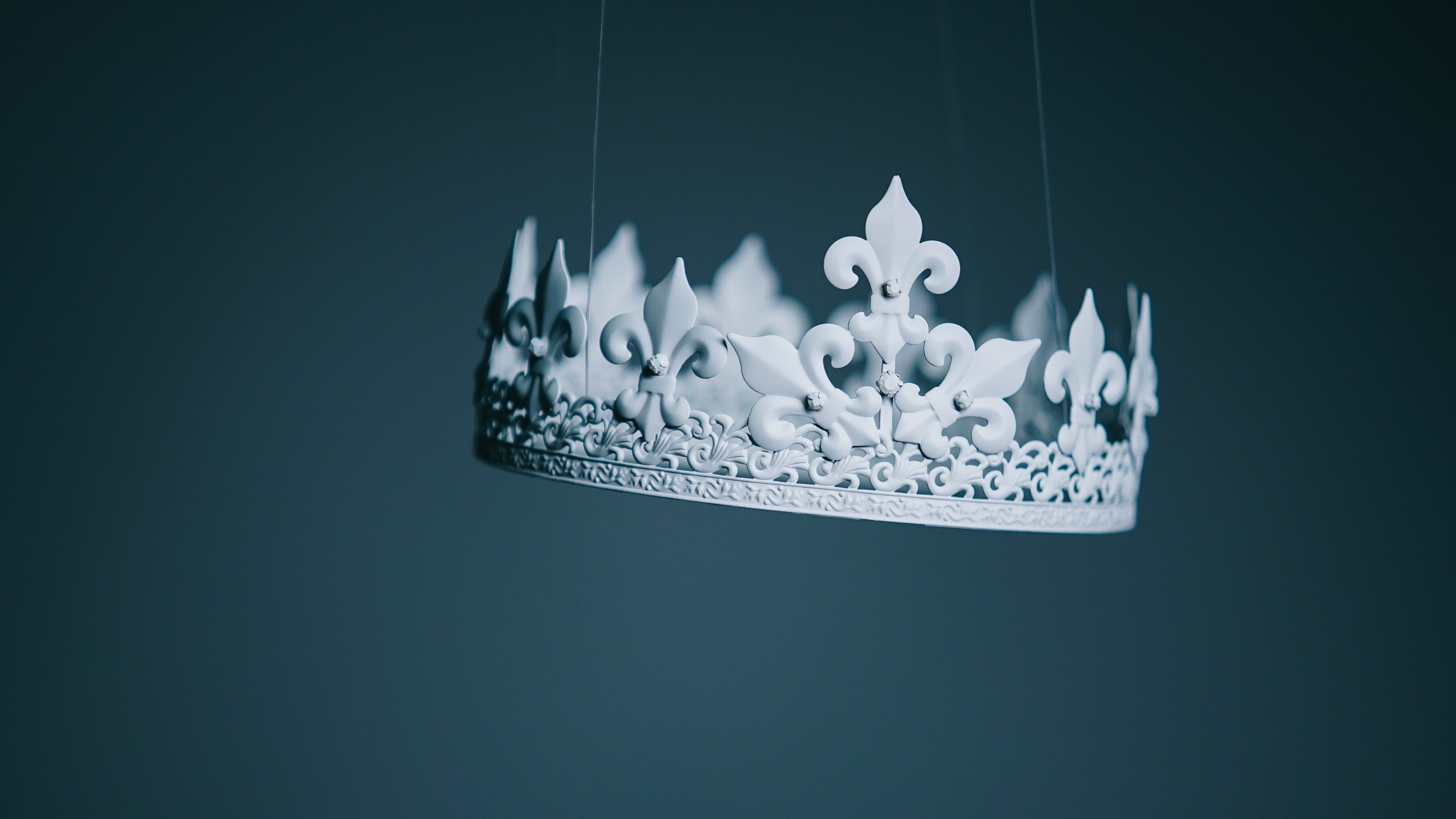 Crown being suspended in the air to represent the King's Speech